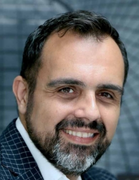 José Covas, MRICS